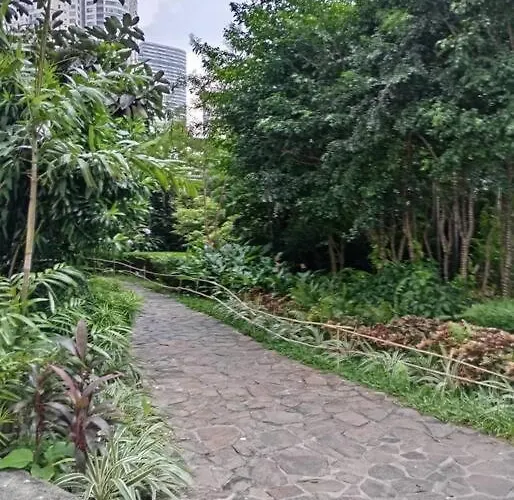Stars & Sunsets Sky Views 1br Iguazu Tower * Manila
